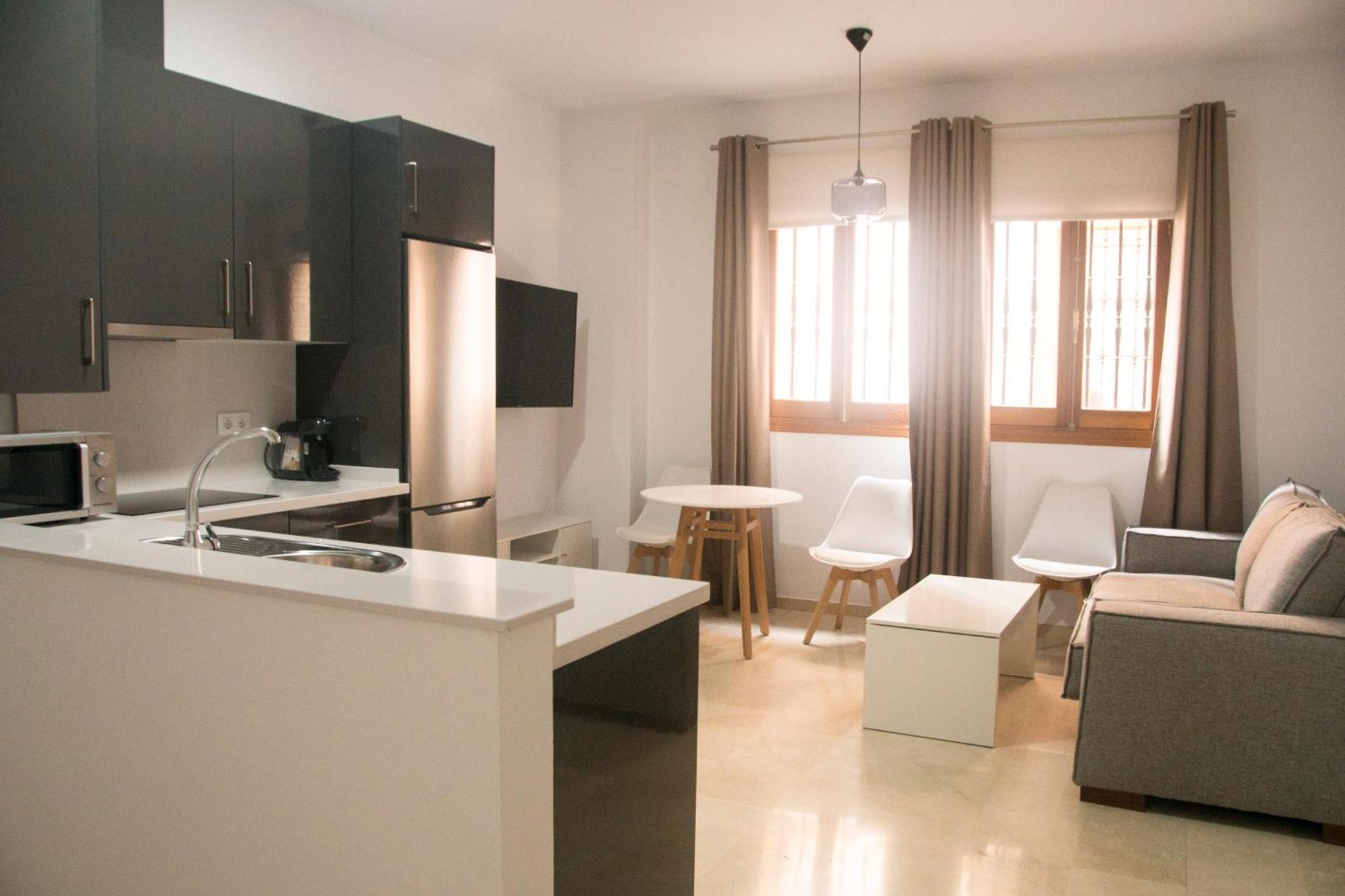 Apartamentos La Pila Del Pato Севилья Экстерьер фото